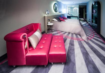 Sura Design Hotel & Suites - image 3