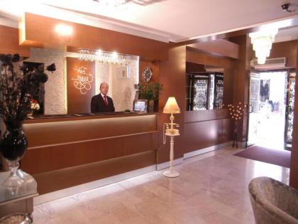 Maya Hotel - image 3