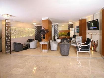 Maya Hotel - image 5