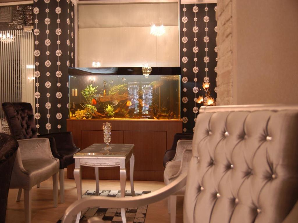 Maya Hotel - image 7