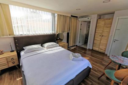 Romantic Mansion - image 18
