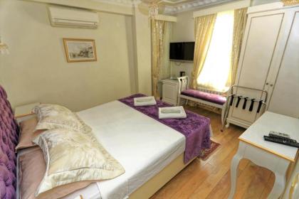 Romantic Mansion - image 9