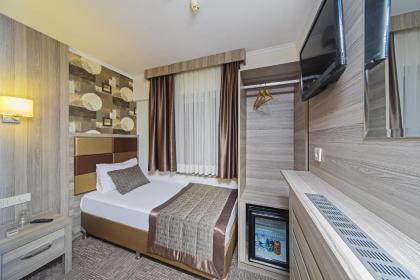 Pera Arya Hotel - image 12