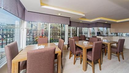 Pera Arya Hotel - image 2