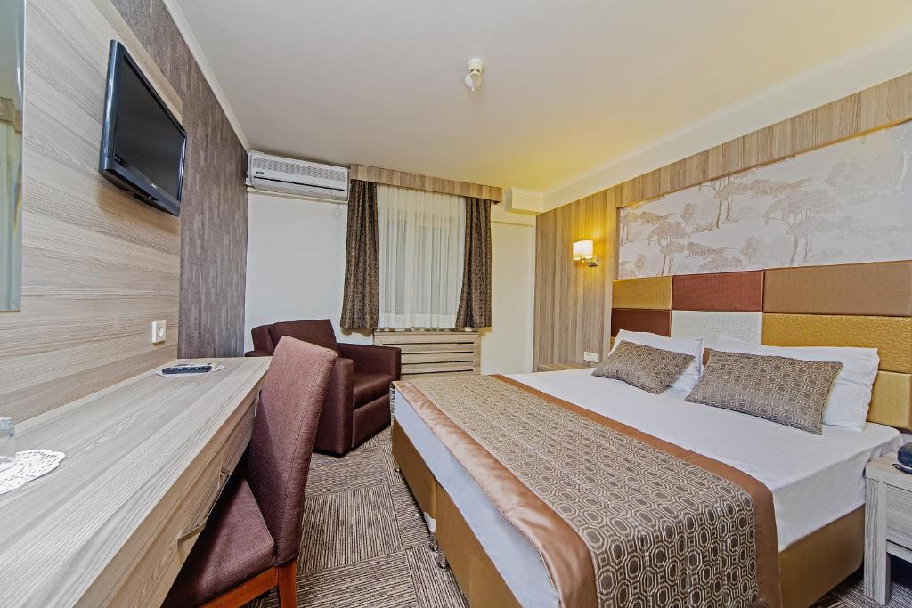 Pera Arya Hotel - image 6