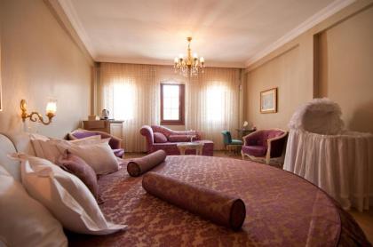 Blue Tuana Hotel - image 15