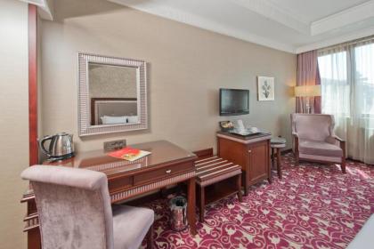 Emporium Hotel - image 12