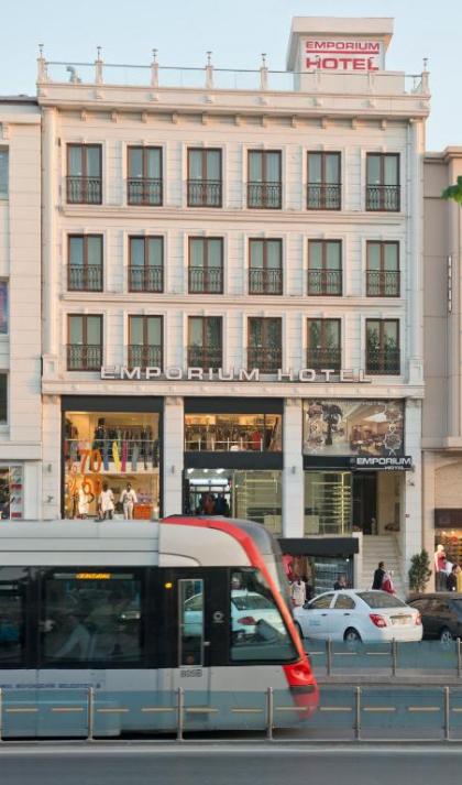 Emporium Hotel - image 18