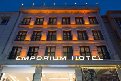 Emporium Hotel - image 20