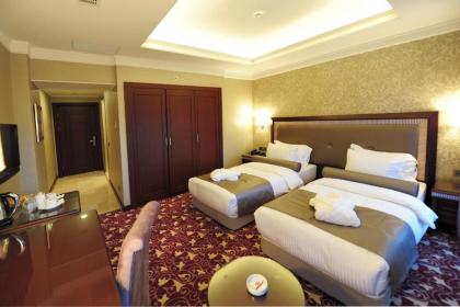 Emporium Hotel - image 8