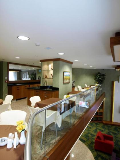 Bella Hotel - image 12