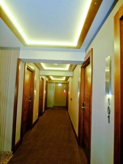 Bella Hotel - image 15