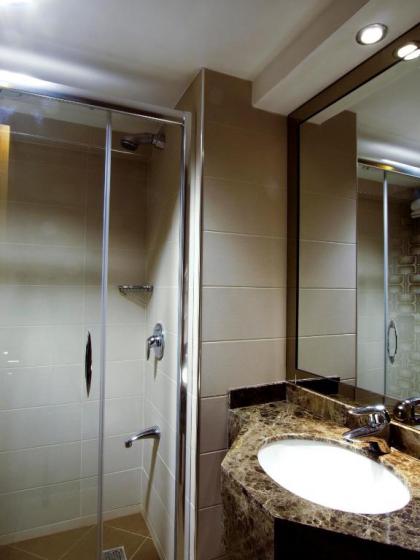 Bella Hotel - image 16