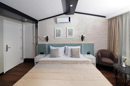 The Marions Suite - image 10