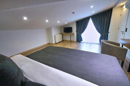 The Marions Suite - image 15