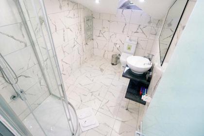 The Marions Suite - image 16