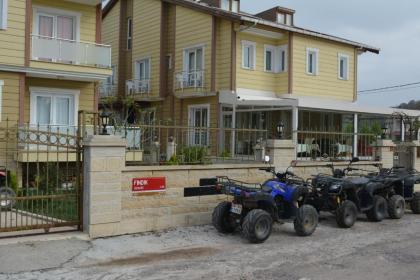 Assortie La Villa Hotel - image 14