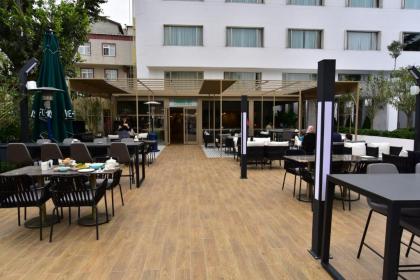 Vogue Hotel Supreme Istanbul - image 9