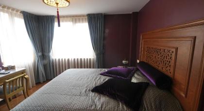 Merial Hotel - image 19