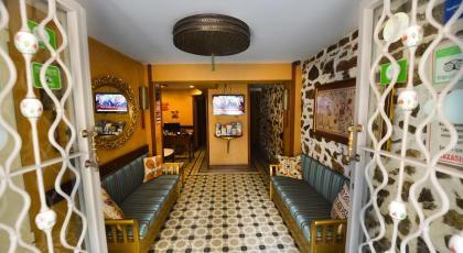Merial Hotel - image 5