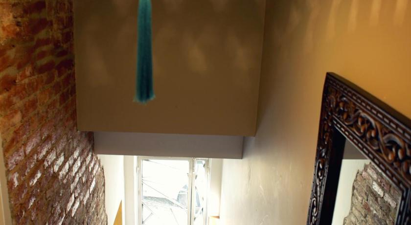 Merial Hotel - image 6