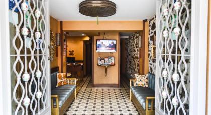 Merial Hotel - image 9
