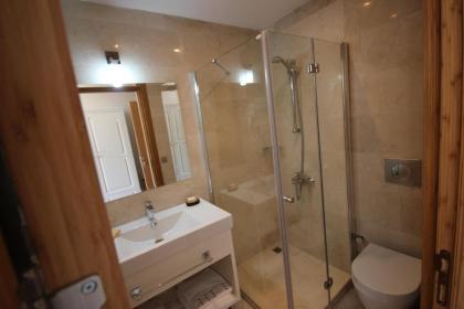 MYLA Hotel Tuzla - image 12
