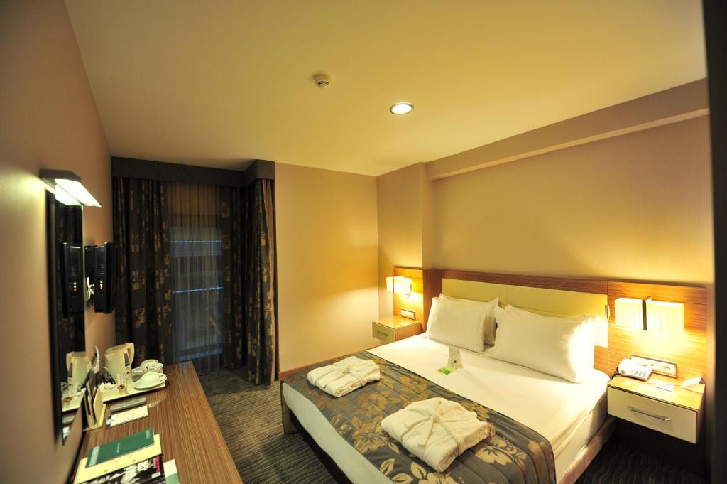 Yasmak Comfort Hotel - image 7