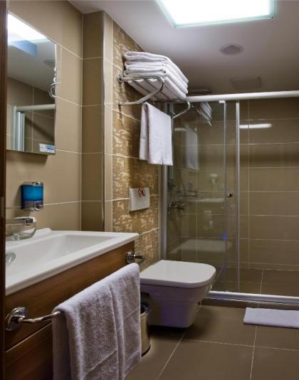 Yasmak Comfort Hotel - image 9