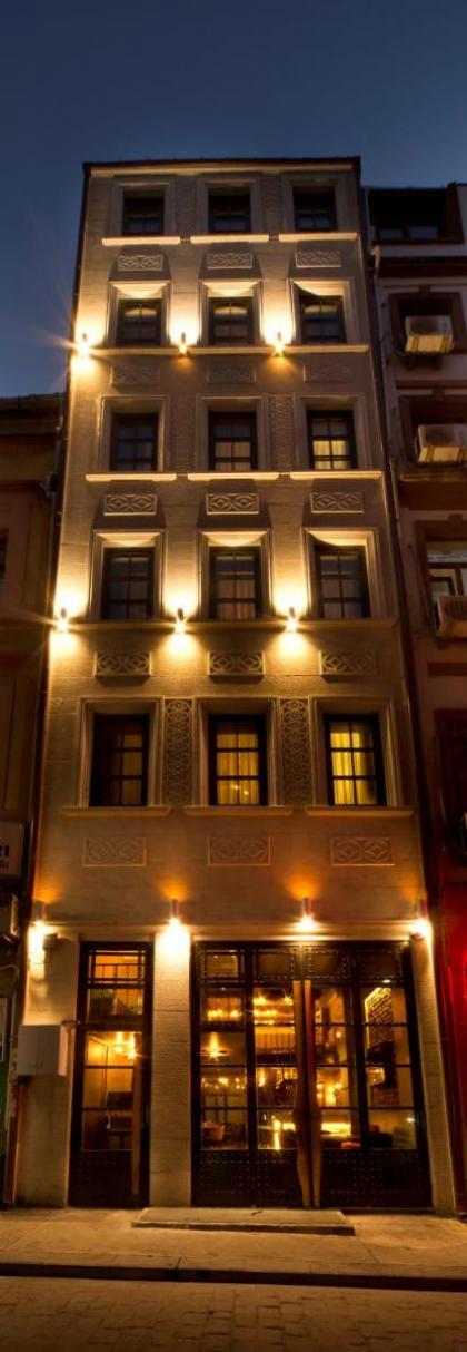 Taksim Avenue - image 21