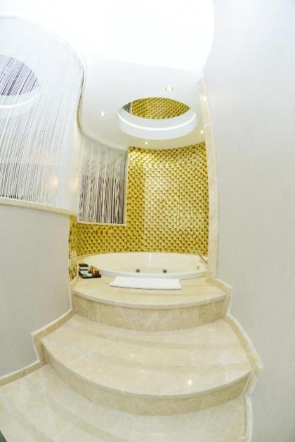 Asia City Hotel - image 11