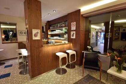 Elanaz Hotel - image 14