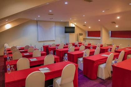 Istanbul Airport Durusu Club Hotel - image 17