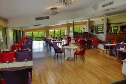 Istanbul Airport Durusu Club Hotel - image 19