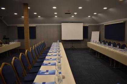 Rhiss Hotel Bostanci - image 3