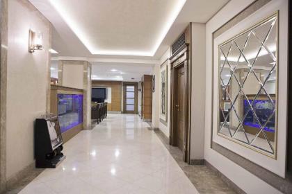 Baron Hotel - image 19