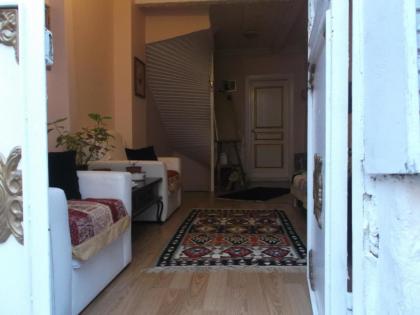 Konut Wooden House - image 12