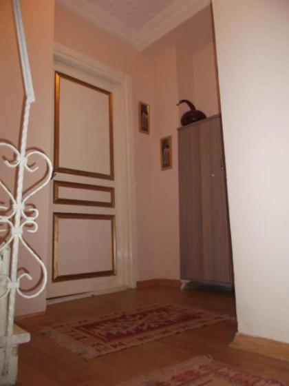 Konut Wooden House - image 2