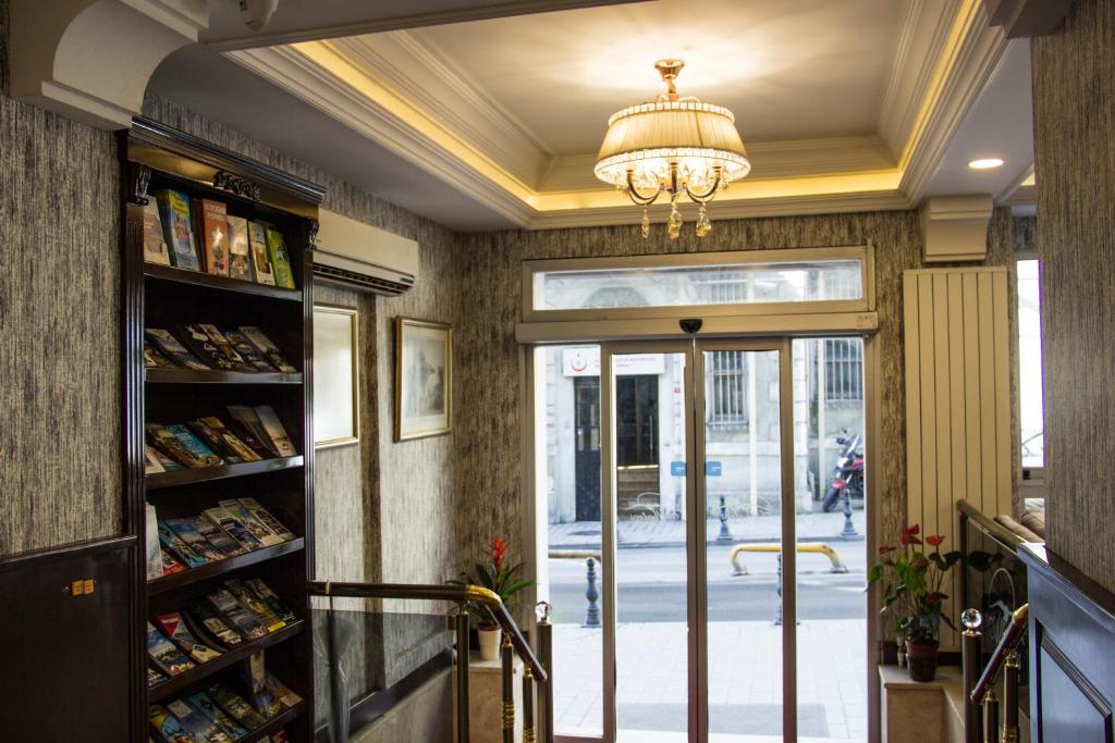 Albatros Hagia Sophia Hotel - image 7