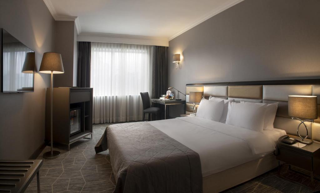Taksim Square Hotel - image 5