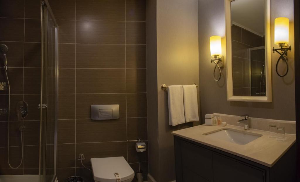 Taksim Square Hotel - image 7