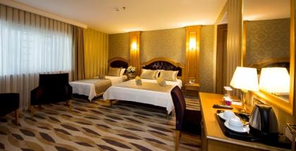 Aprilis Hotel - image 10