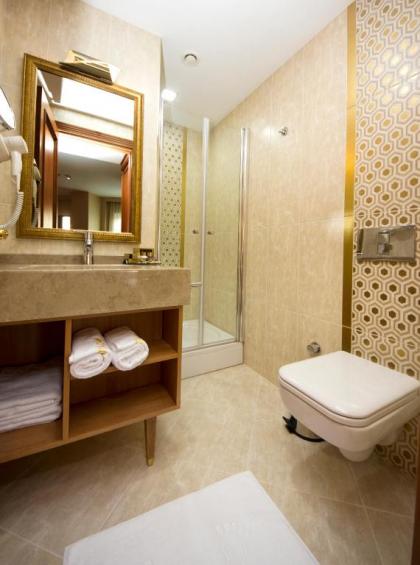 Aprilis Hotel - image 19