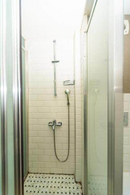 Istanbul Box Hotel - image 12