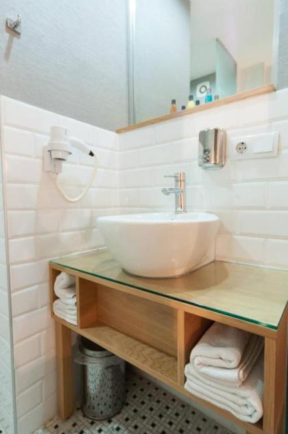 Istanbul Box Hotel - image 18