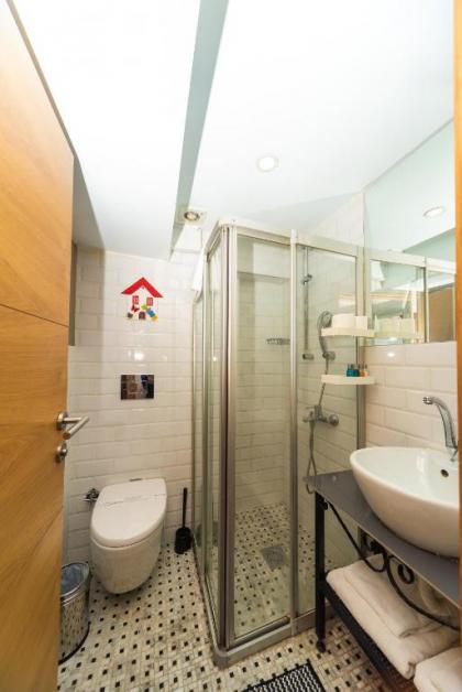Istanbul Box Hotel - image 4