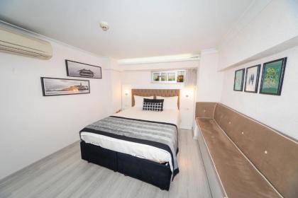 Istanbul Box Hotel - image 9