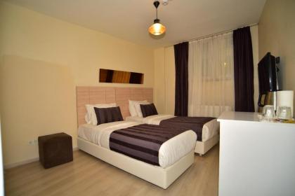 Liva Suite Hotel - image 8