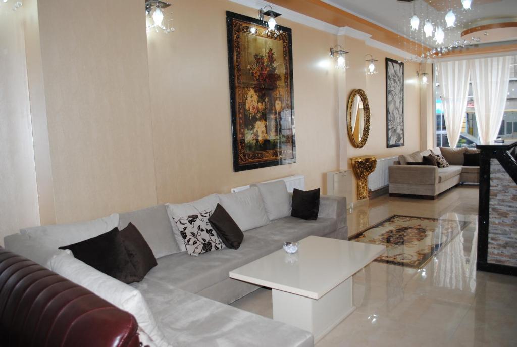 Diamond Suites Residence - image 3