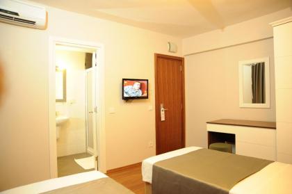 Deniz Palace Hotel - image 26
